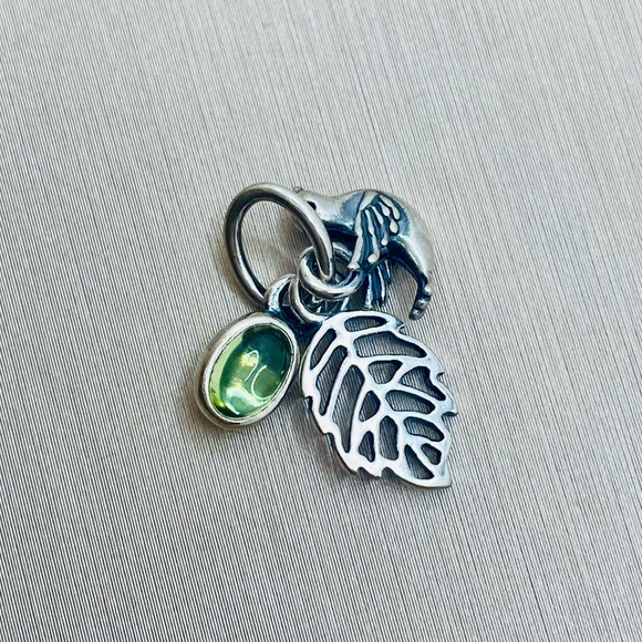 EUC Pandora 791214PE Sterling Silver Forest Trinity Pendant w/ Peridot - Picture 3 of 9